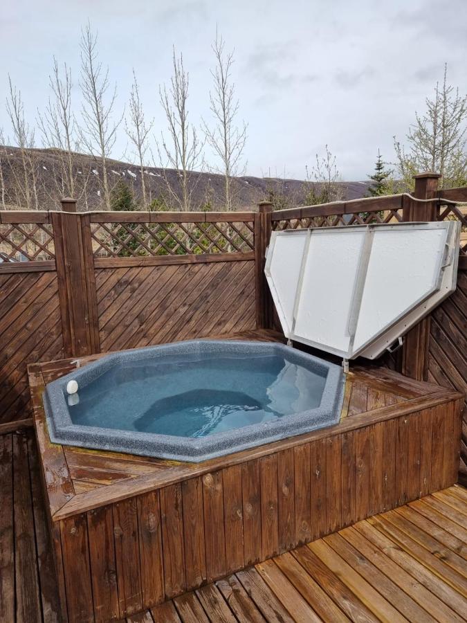 Golden Circle Cabin, Hot Tub Villa เกย์ซีร์ ภายนอก รูปภาพ